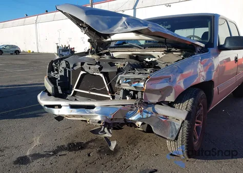 2007 Chevrolet Silverado 1500 Classic Ls из США, поврежденный, VIN 2GCEC13VX71100938